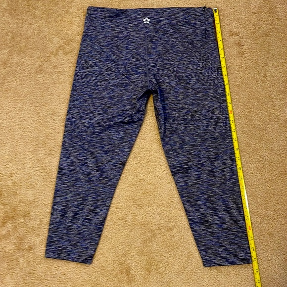 Tufff Athletics capri yoga pants - Picture 3 of 6